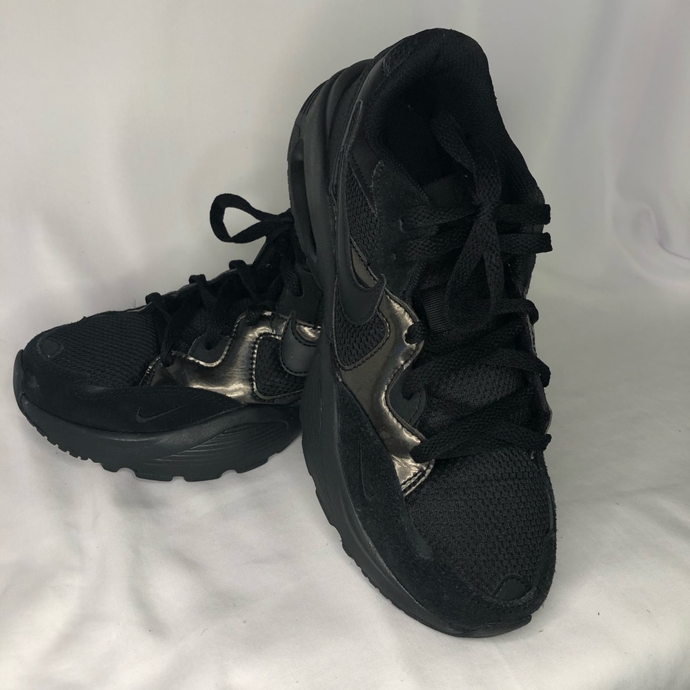 Nike Air Max Fusion Women’s Size 7.5 Sneaker CJ1671-002